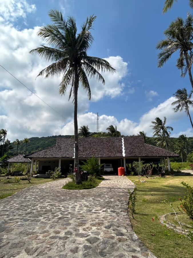 Dewa Daru Resort Karimunjawa Exterior foto
